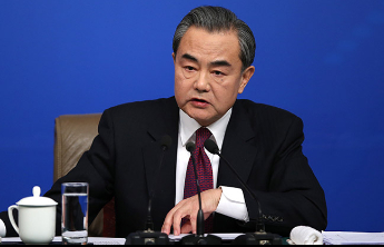 王毅同英国外交大臣库珀通电话