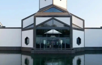 苏州博物馆预约爆满，游客可“租”老人免预约进馆？官方优待政策疑被钻空子