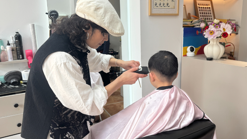 果然视频丨二月二龙抬头！青岛理发店剪刀声里满是好兆头