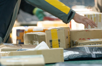 前2个月我国邮政行业寄递业务量超330亿件