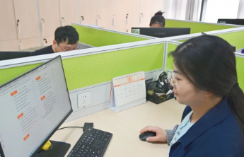 青春在招标一线闪光 正则招标张悦荣获“星级员工”称号