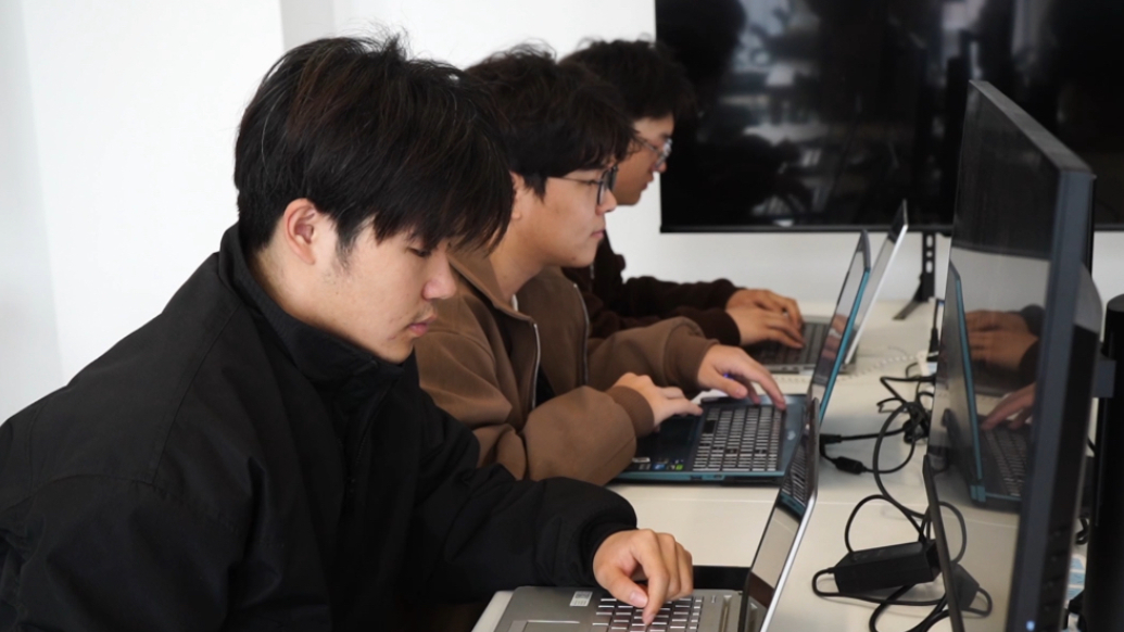 果然视频丨青岛校企共建AI短剧工作室，学生已参与制作十几部