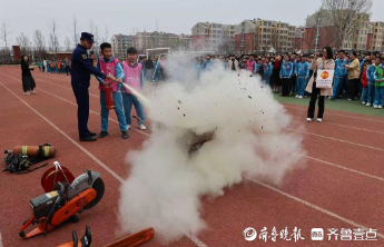 胶州消防联合多部门开展全国中小学生安全教育日宣传培训活动