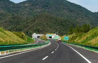 交通运输部：清明假期3天高速免收通行费