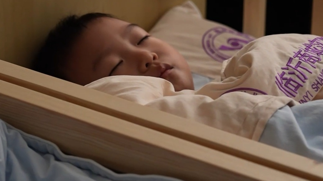 壹视频|临沂商城幼儿园午睡仪式感拉满