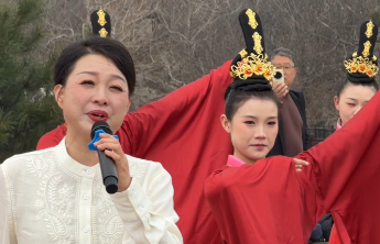 汉藏同心礼敬中华 雪域欢歌汇东岳——泰山职业技术学院携手青海玉树开展泰山之巅文化交流活动