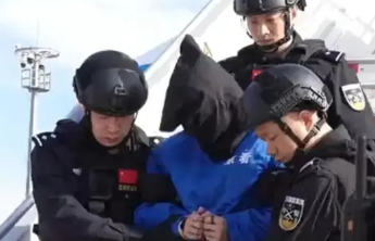 中柬执法合作再获重大战果，陈志犯罪集团核心骨干成员李雄被从柬埔寨押解回国