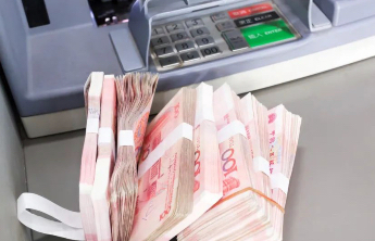 果然财经|告别“躺赚”时代，招行年报里的理财账本