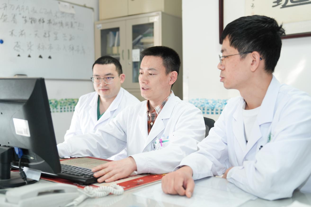 全国首批、烟威首例TCAR手术为高危重度颈动脉狭窄患者护航