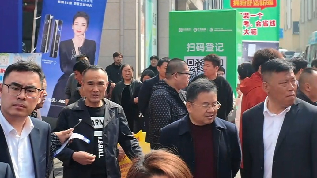 果然视频|灯饰 五金 水暖……全齐了，临沂这里满满都是人