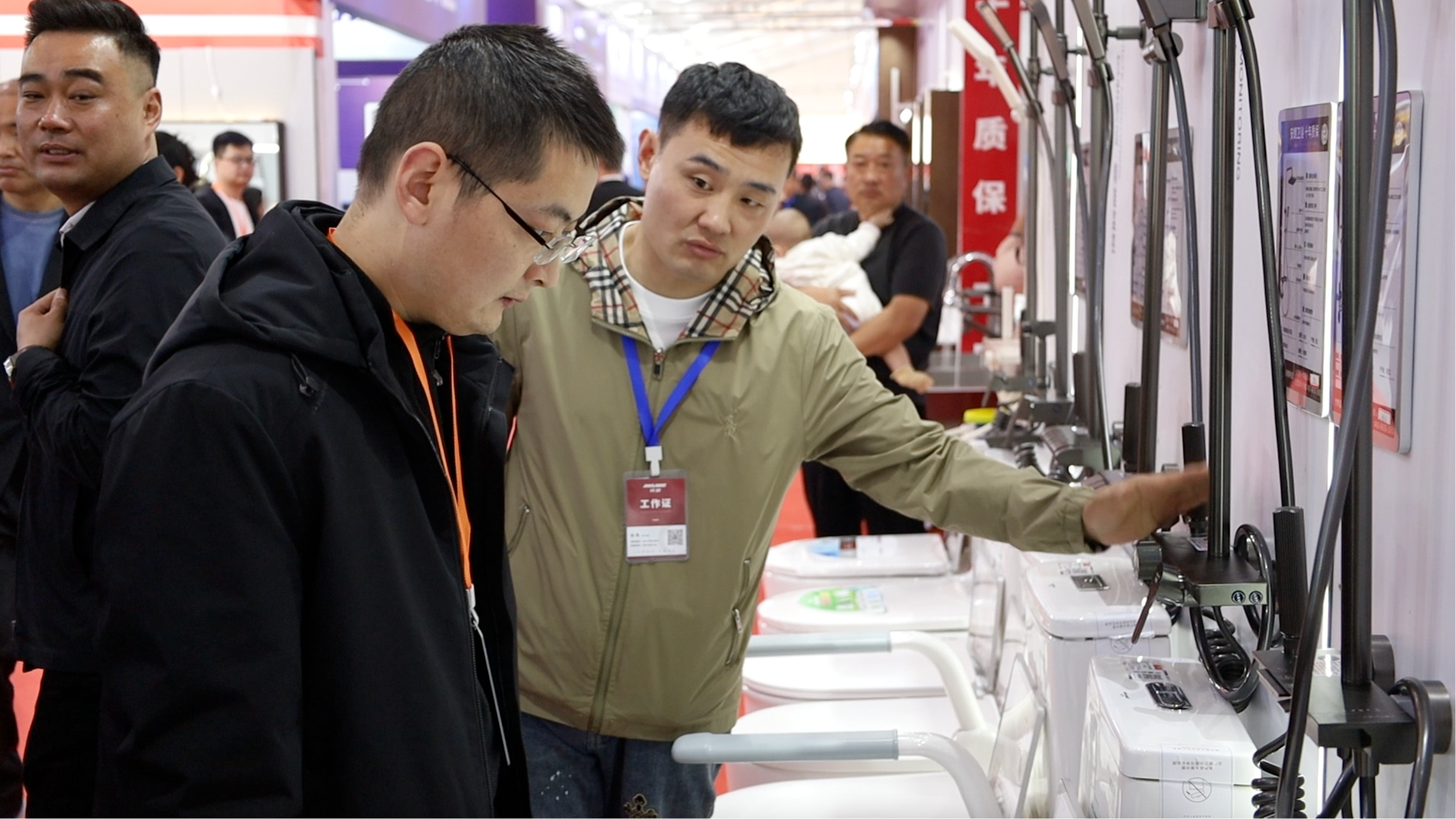 双展同辉、商贸共赢！华强集团主办！精彩持续至4月3日