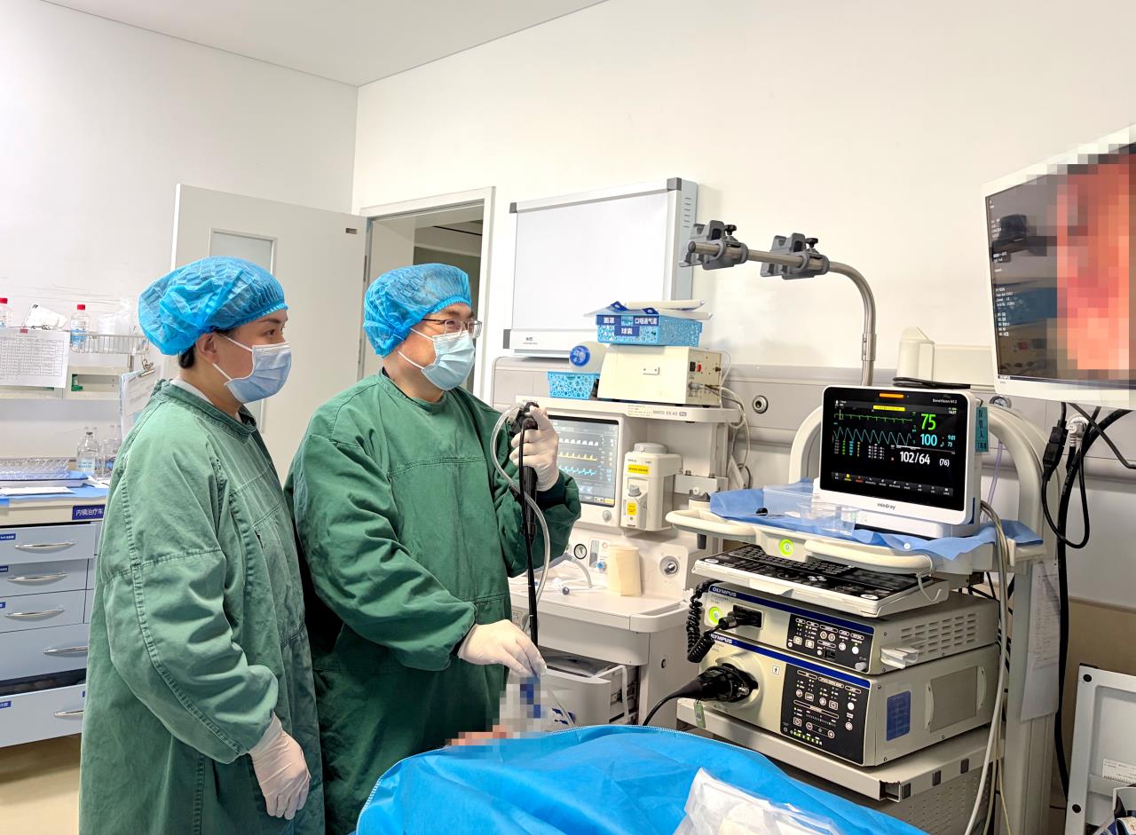 辣椒卡进气管险窒息，胜利油田中心医院紧急施救化险为夷