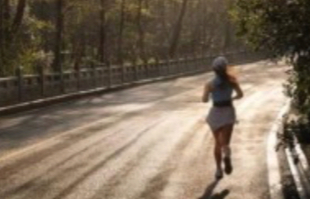 一到春天，为什么有人“春困”睡不醒，有人失眠睡不着？