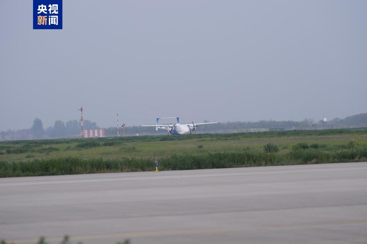 首飞成功！我国自主研发“无人飞行卡车”HH-200来了