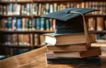 博士的尽头是硕士？