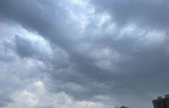 紧急预警！山东今天傍晚迎强对流，10级雷雨大风+局部冰雹来袭