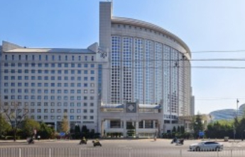 中方回应高市早苗向靖国神社献祭品：已提出严正交涉，强烈抗议！