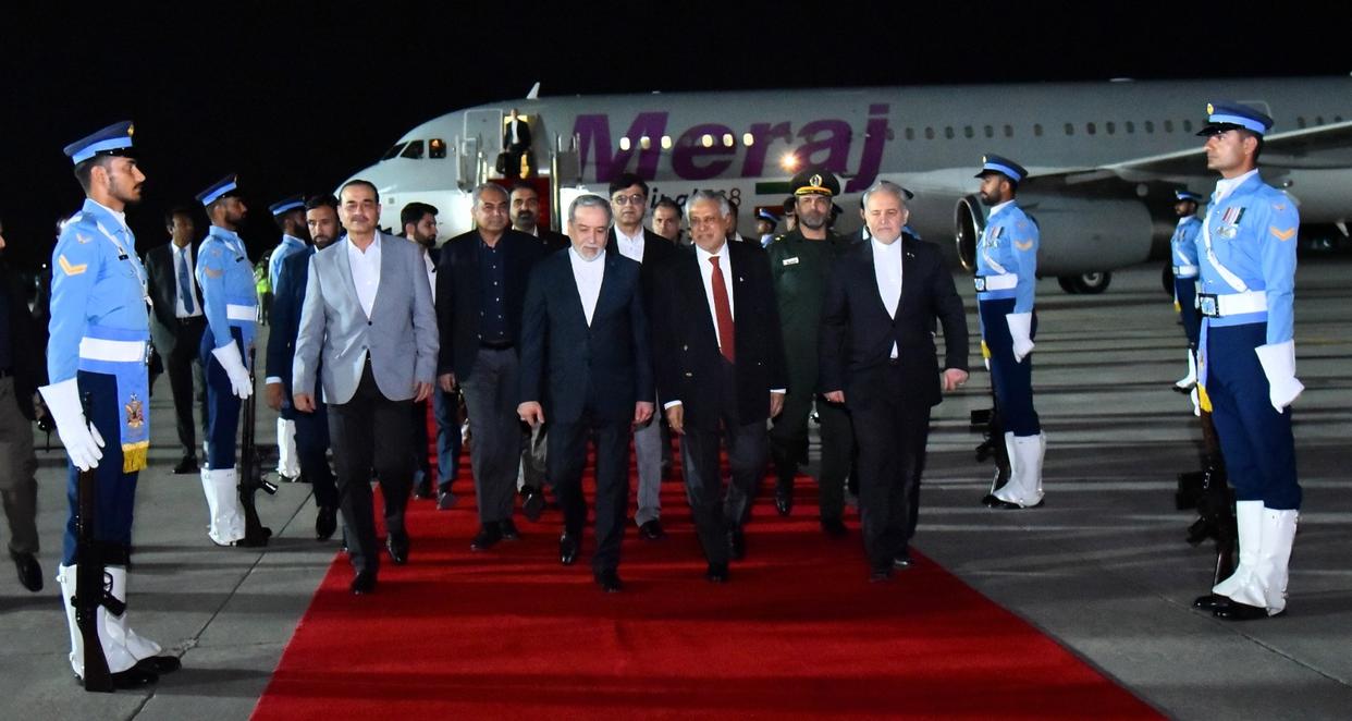 前后脚赴巴基斯坦，伊美到底谈不谈？