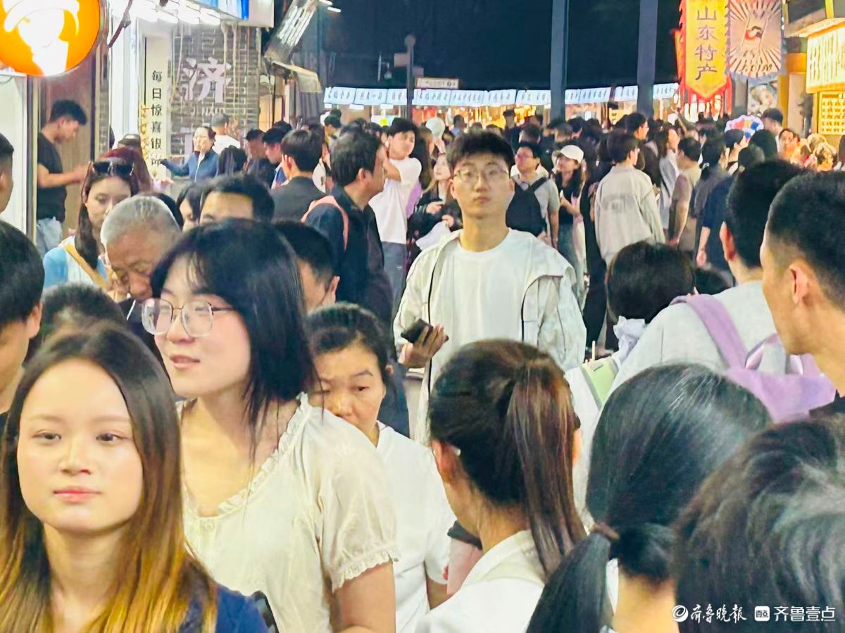 温馨五一|宽厚里游人如潮