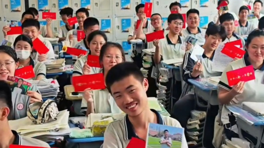 果然视频｜高考前，班主任为每个学生送上专属手写信