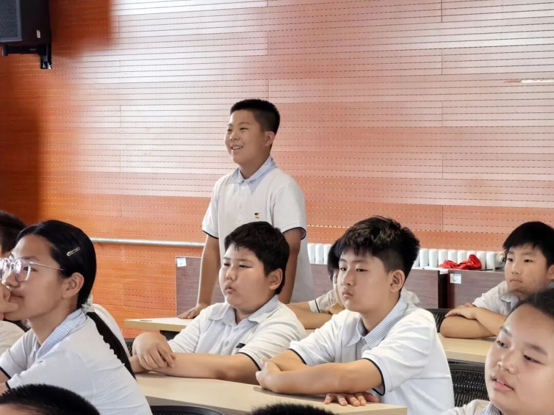 爱眼护眼 点亮“睛”彩世界—济南市大明湖小学爱眼护眼主题讲座