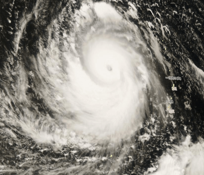 9号台风“巴威”的中心于7月11日在浙江台州玉环坎门街道沿海登陆后，又于12日0时前后在温州乐清清江镇二次登陆，成为今年以来登陆我国的最强台风。一起来关注其对沿途的影响，学习相关防范、避险措施。