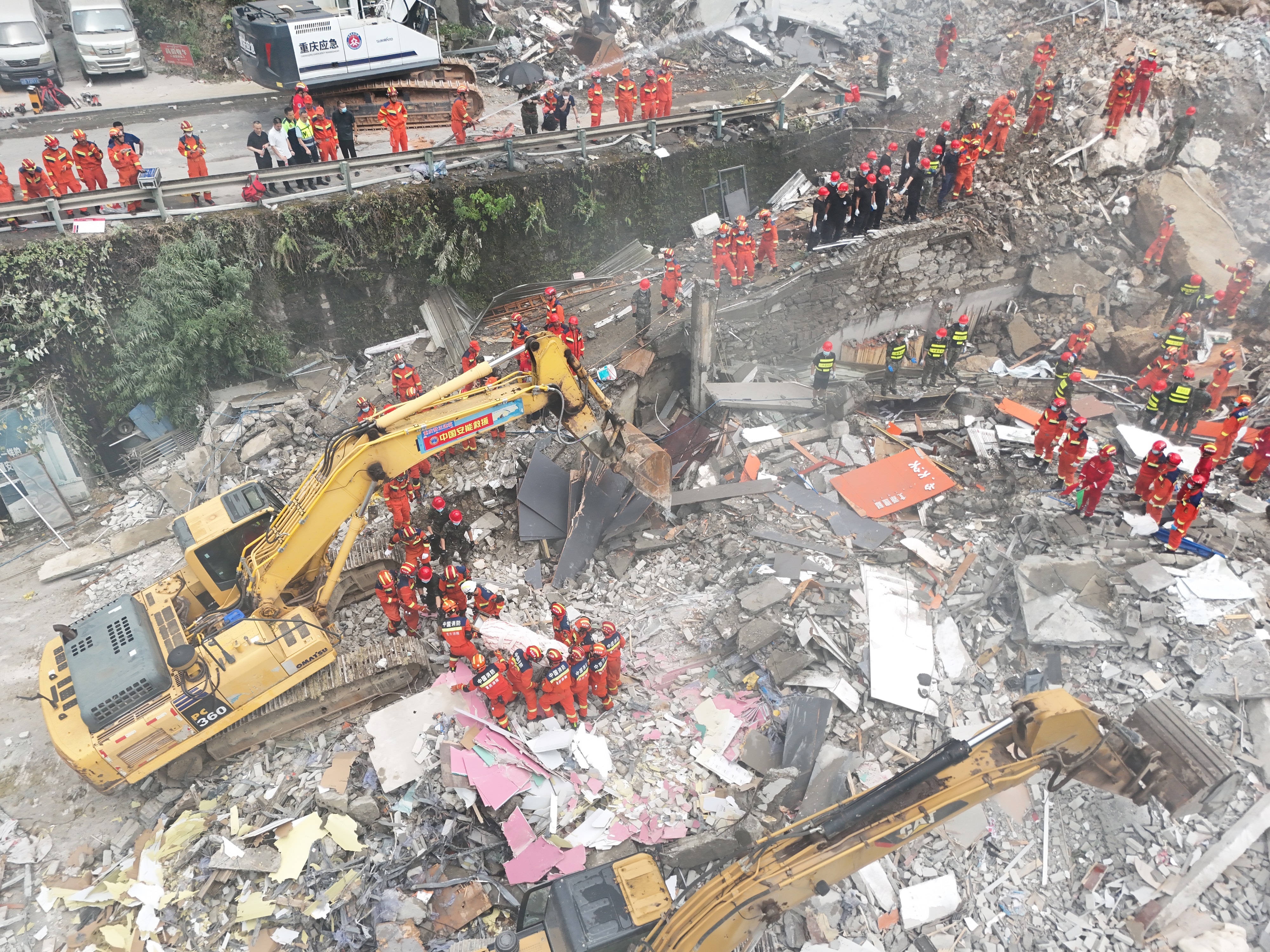 两部门紧急预拨5000万元，保障重庆彭水乌江山体崩塌抢险