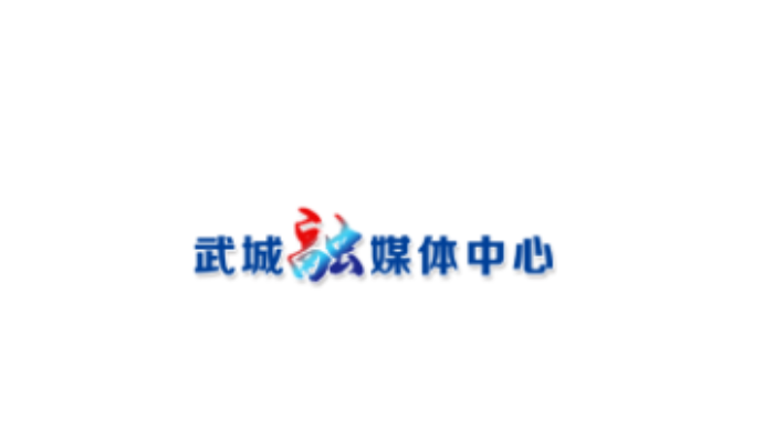 男子突发疾病倒在草丛 民警紧急送医转危为安