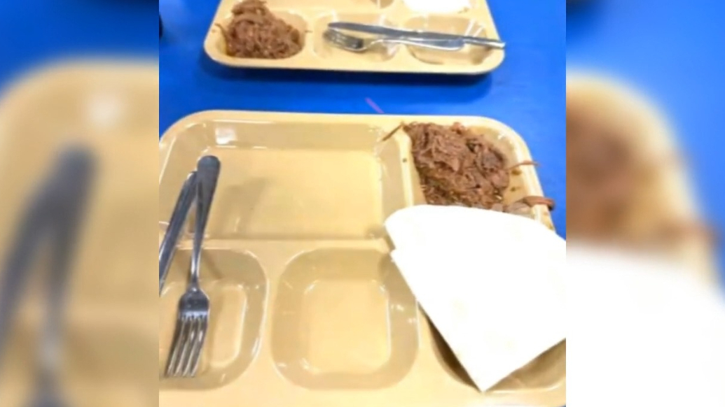 果然视频·看天下|“林肯”号水兵每顿只有“半杯米饭两张薄饼”