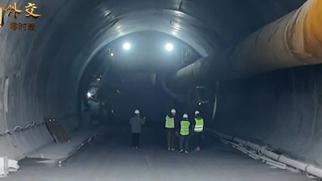 海拔3800米，中吉公路越天山