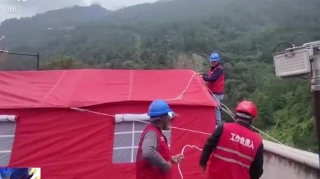 国网西藏电力85名抢修人员已抵达吉隆镇