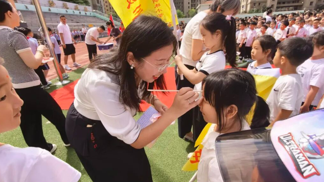 果然视频 | 仪式感拉满！明珠学子快乐开启新学期