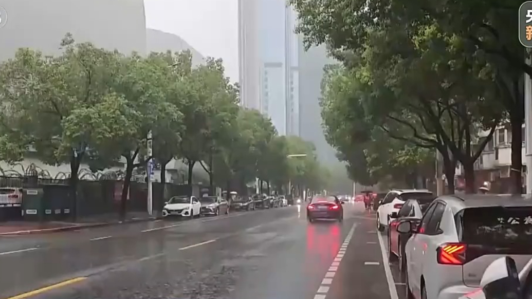中央气象台发布暴雨蓝色预警，北方地区有降雨降温过程