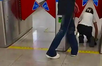 逃票“赢”的是几元票款，输的是直起腰做人的底气