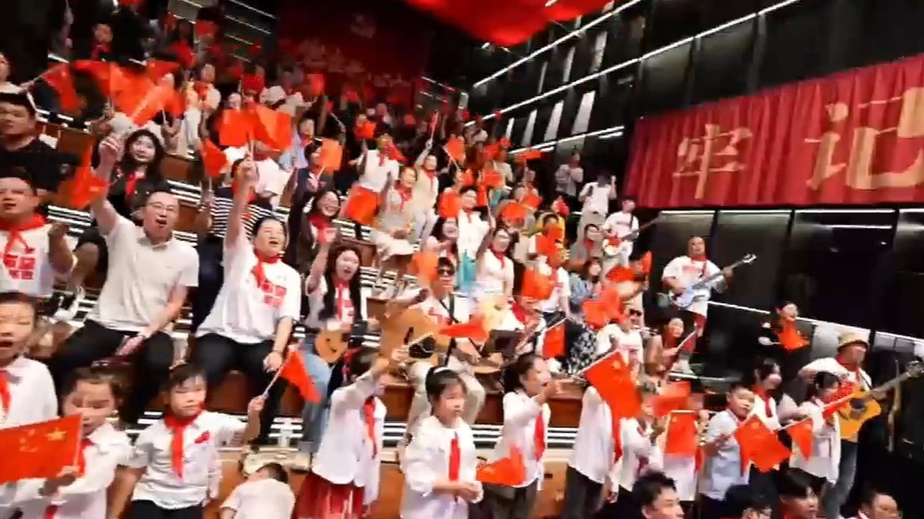 果然视频|百人吉他青年音乐会唱响奎文