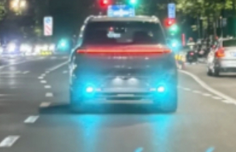 都市车界|L2及以下禁装智驾“小蓝灯”，官方定调为智能网联汽车"立规矩"