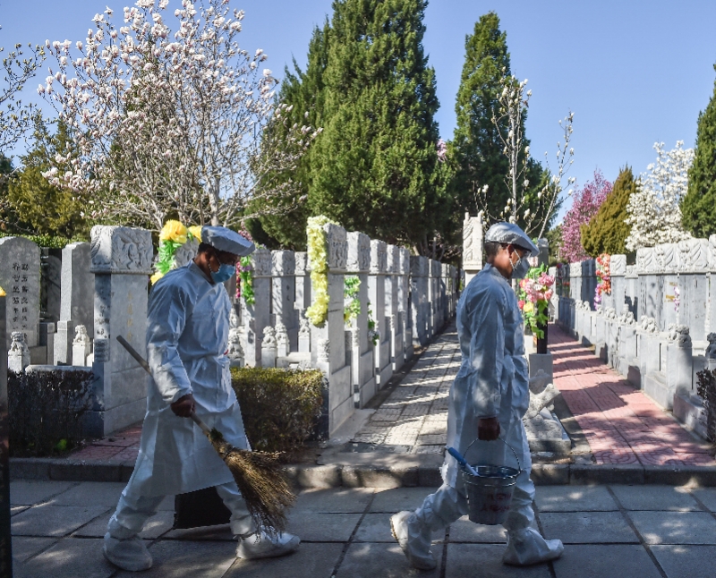 今年清明怎麼辦?實拍北京八寶山人民公墓