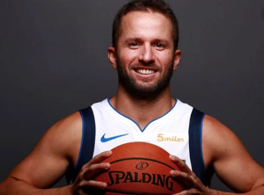 巴里亚因脚踝伤势将缺席今日比赛