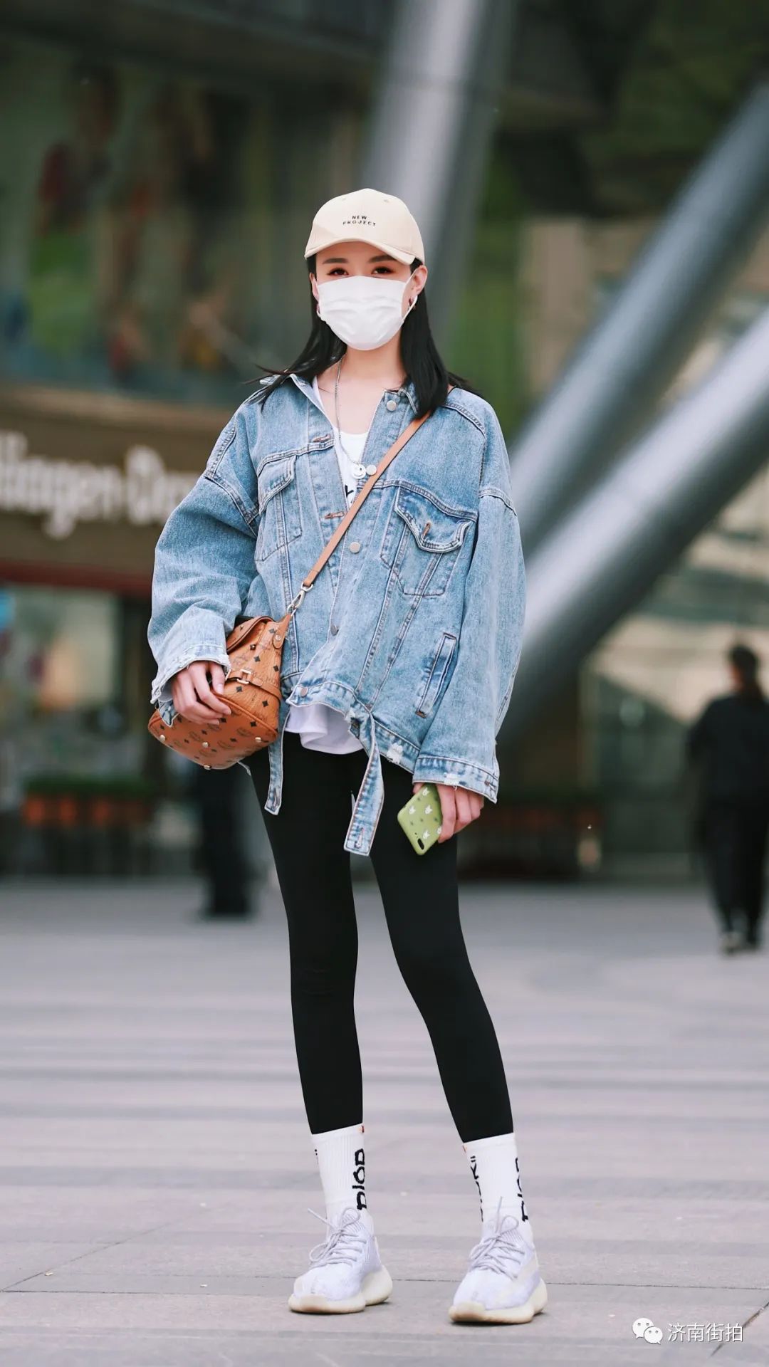 口罩街拍⑥|逛街有三宝,卫衣,牛仔,t恤不能少