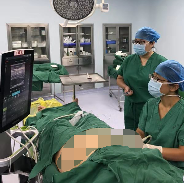 一位子宫肌瘤患者拟在全麻下行子宫肌瘤切除术,梁蒙主治