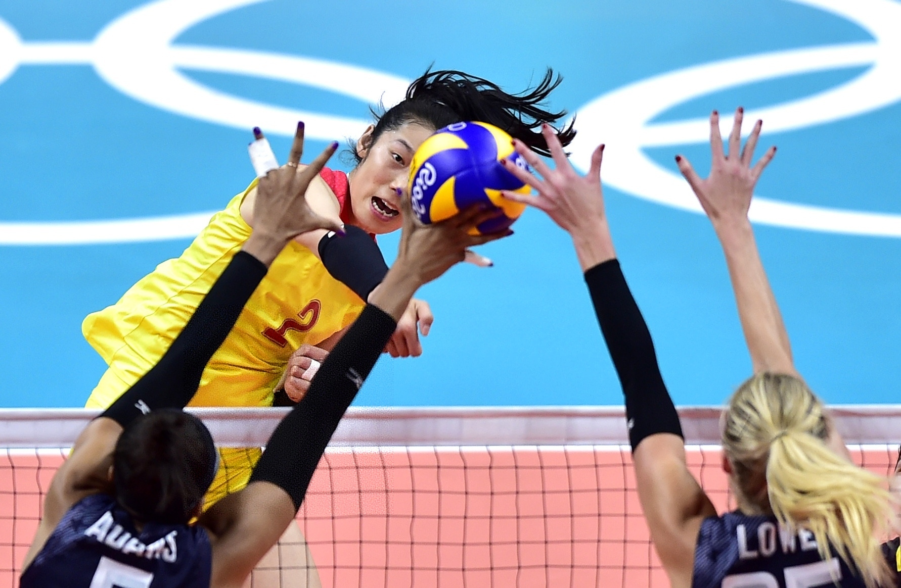 朱婷,张虹荣获第24届"中国青年五四奖章"