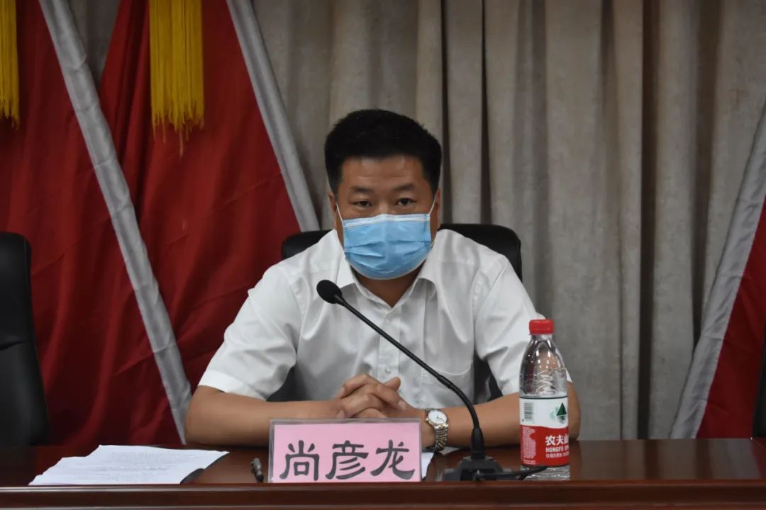 单县召开企业帮村精准帮扶企业座谈会