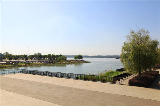 燕子矶:沿江"工业城"的绿色涅盘