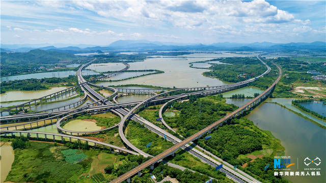 畅通交通网 织就锦绣路