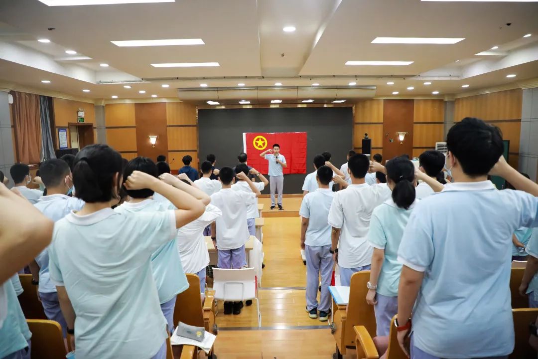 坚定信念,不负青春——记2020山大附中新团员入团仪式