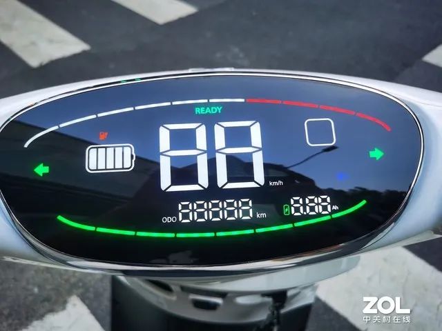 骑测雅迪冠能m8:续航真的很远,这才是优秀电动车该有的模样