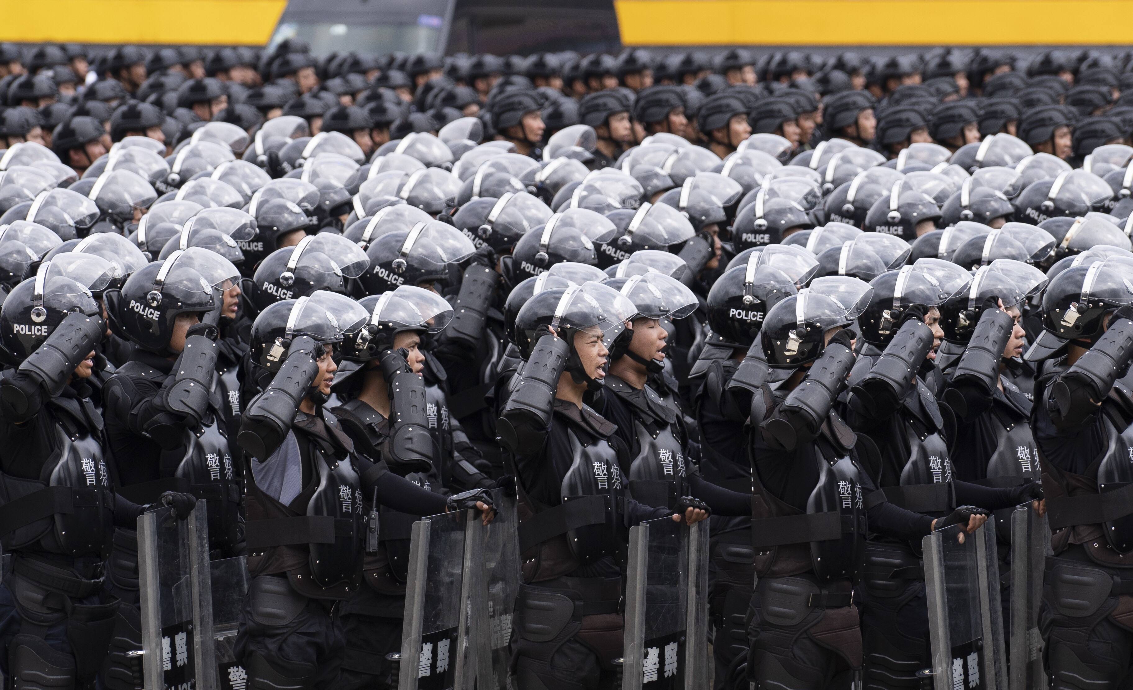 受强冷空气影响,大连出现降雪,大连公安交警启动恶劣天气应急一级响应