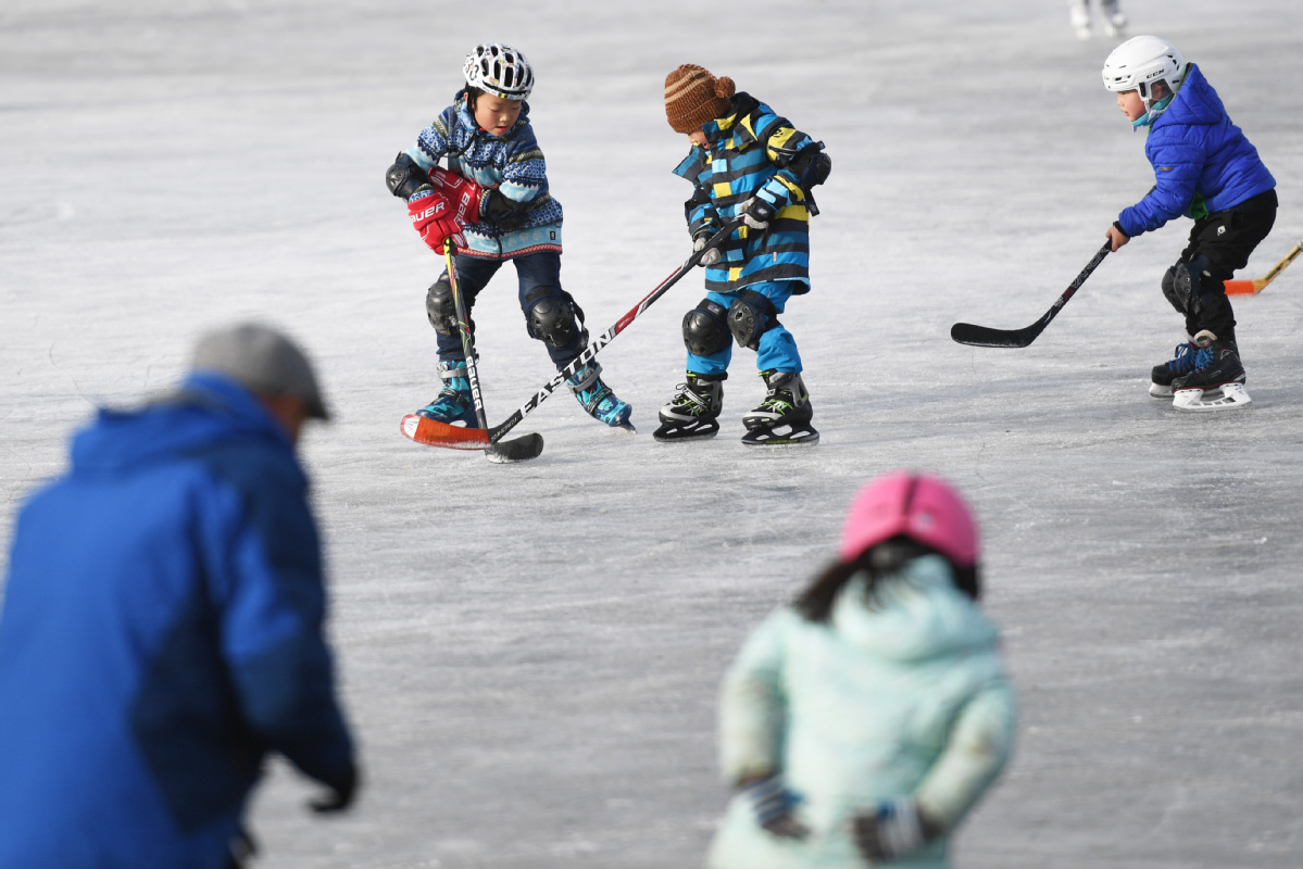 北京:冬季乐享冰上运动