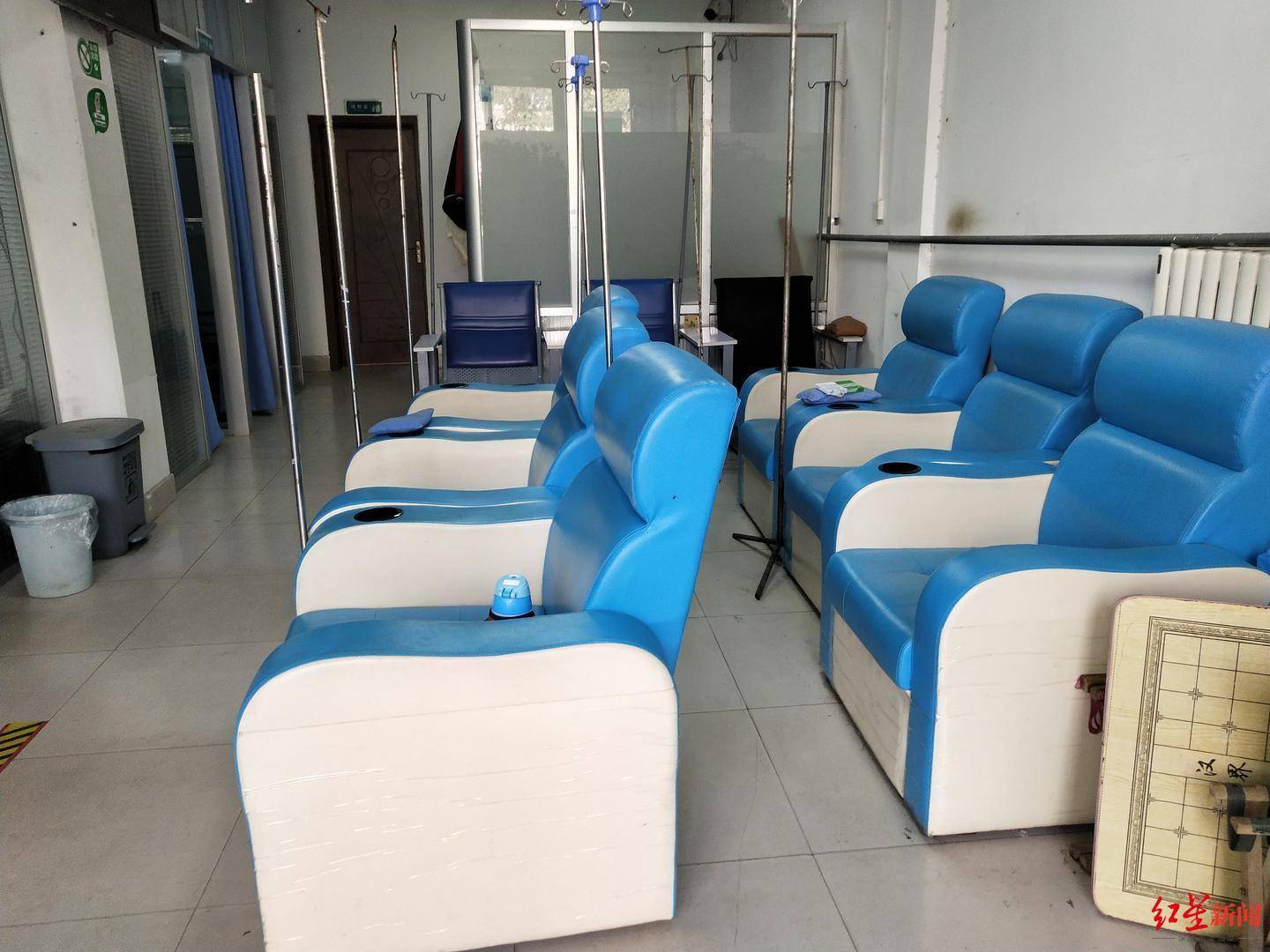 16岁女孩诊所输液过程中休克质疑医师无执业资质卫健局未达到停业程度