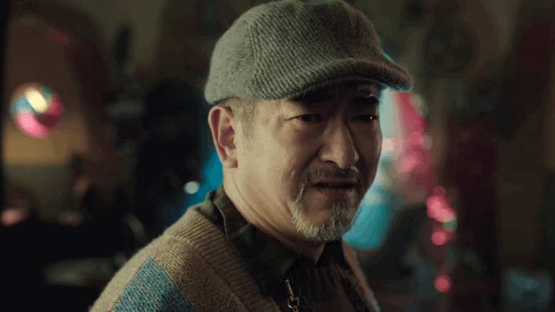 年关将近,王彼得非常思念女儿.